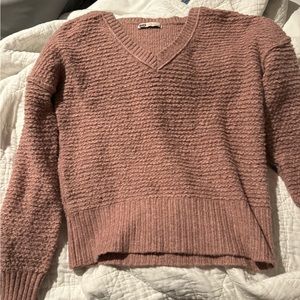 SO junior dusty rose sweater, only worn once, still like new!